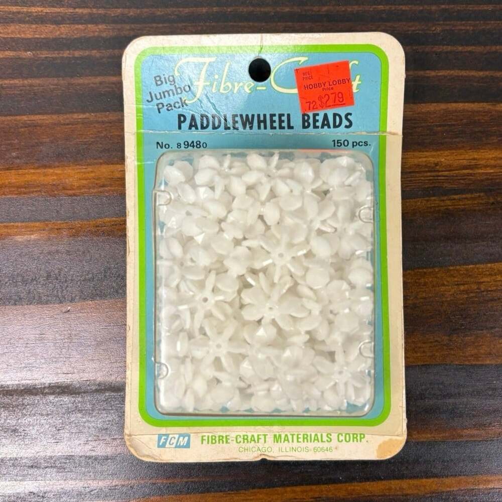 Vintage Hobby Lobby Jumbo Pack 150pc Fibre-Craft Corp White Paddlewheel Beads
